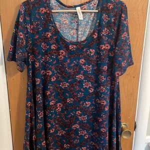 M LuLaroe Perfect T EUC
